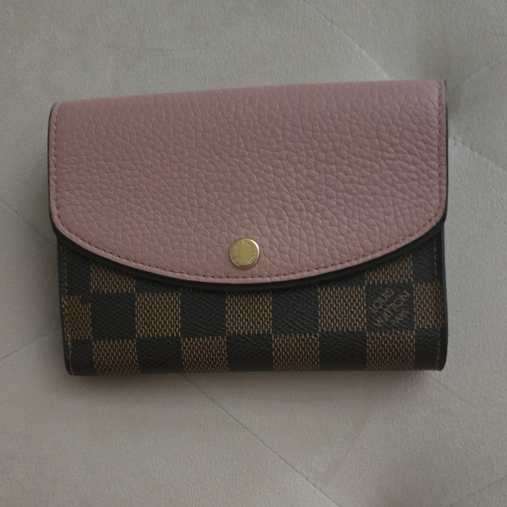 Louis Vuitton Pink and Brown Wallet with Elegant Checkered Design